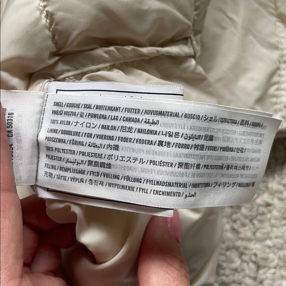 Abercrombie & Fitch Lightweight Cream White Packable Puffer Jacket - Picture 14 of 16